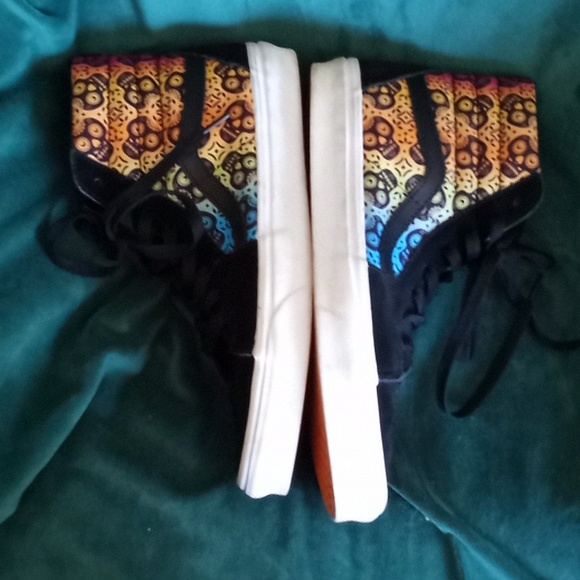Vans SK8 Hi Suede Candy Skull Unisex Size 9.5 Men/11 Woman - Picture 6 of 10